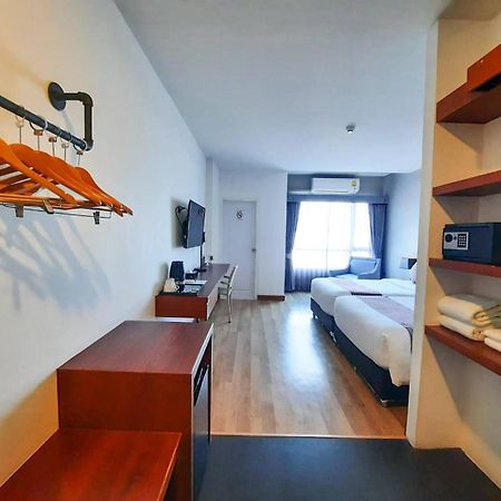 Comet Hotel סוראט תאני מראה חיצוני תמונה