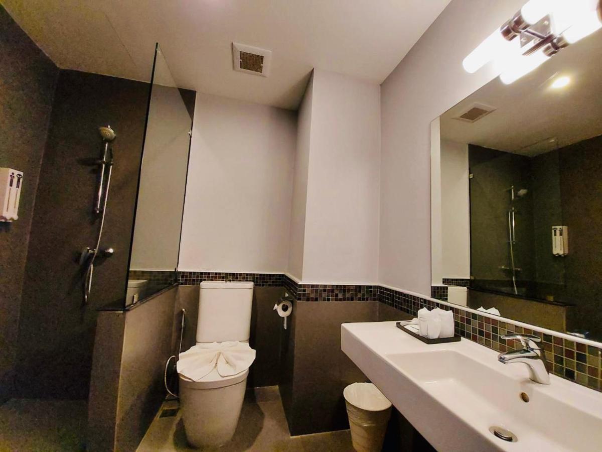 Comet Hotel סוראט תאני מראה חיצוני תמונה