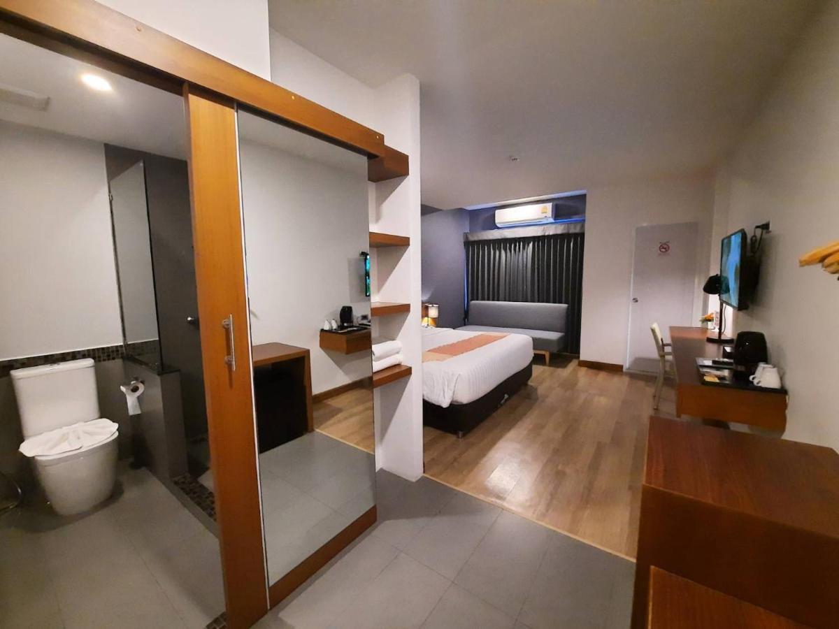 Comet Hotel סוראט תאני מראה חיצוני תמונה