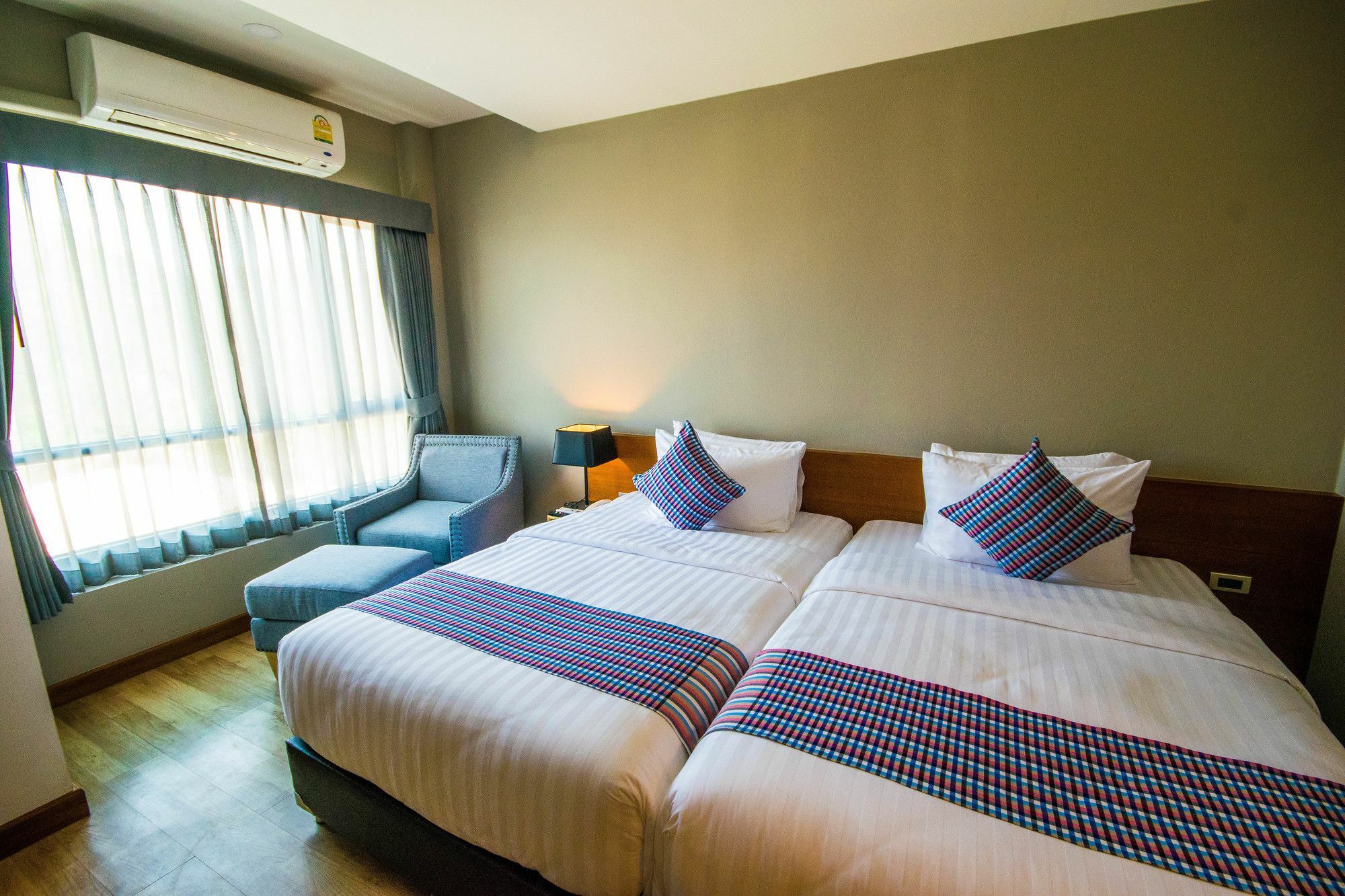 Comet Hotel סוראט תאני מראה חיצוני תמונה