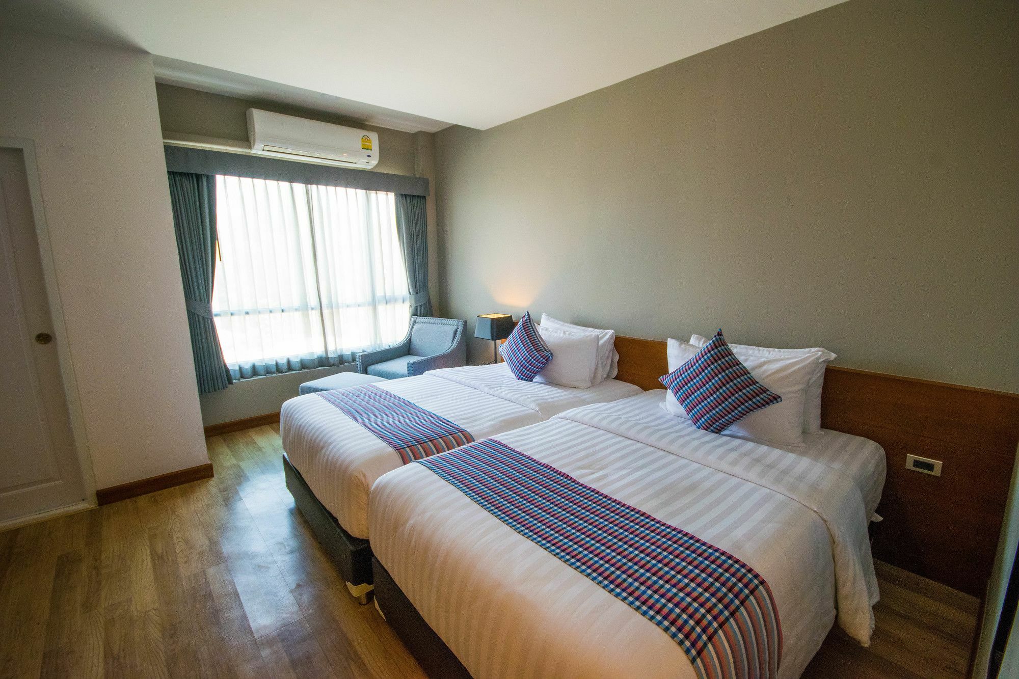 Comet Hotel סוראט תאני מראה חיצוני תמונה