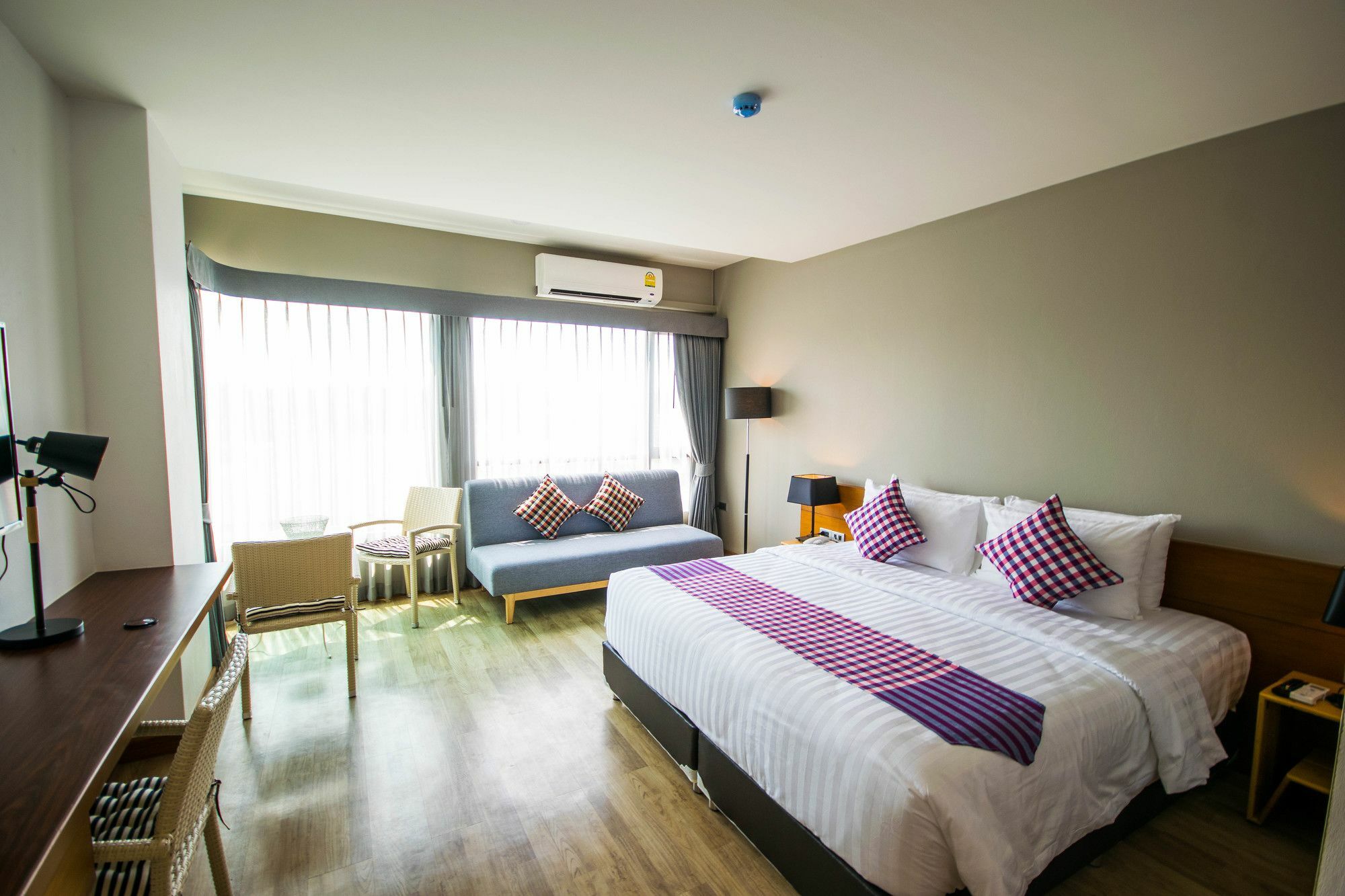 Comet Hotel סוראט תאני מראה חיצוני תמונה